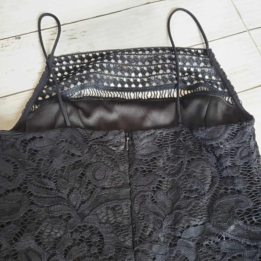 Nwt topshop little black dress lace mini high neck lace size‎ 4
